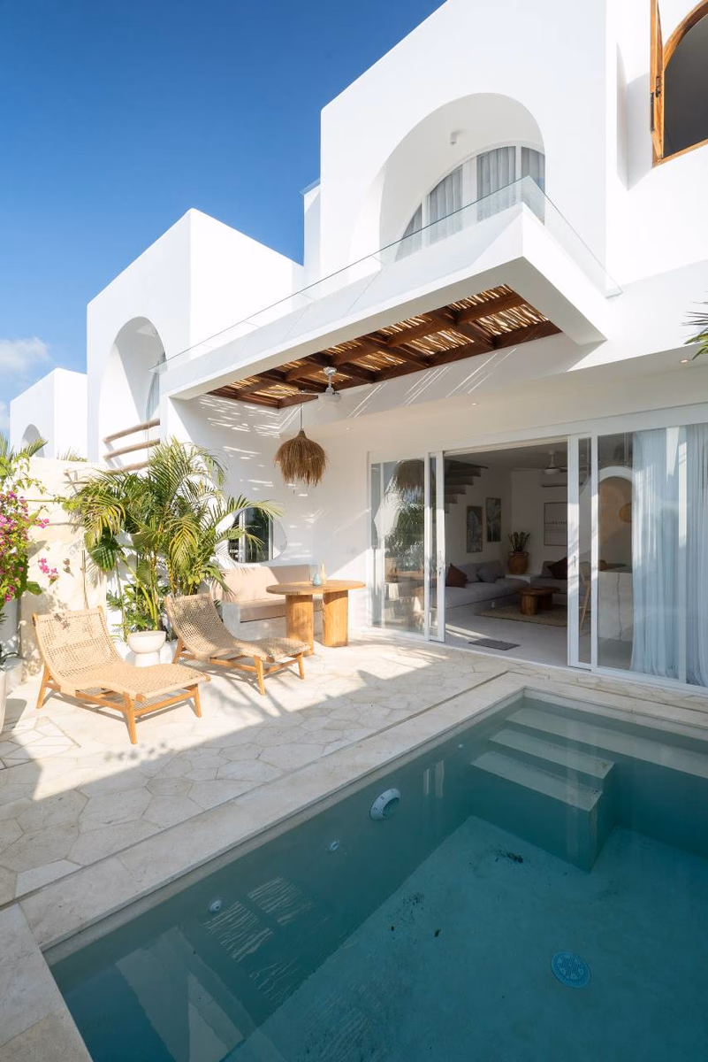 1-Bedroom Mediterranean Villa in Bingin, Bali, photo 3