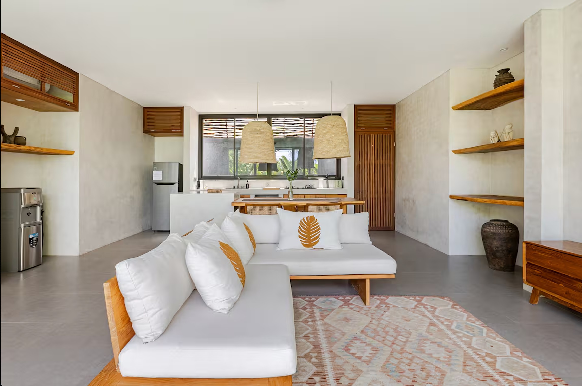 2-Bedroom Luxury Villas Close to Lemanja