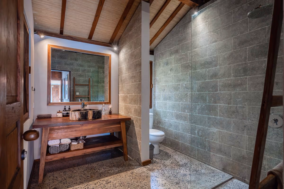 3+1-Bedroom Villa in Padang Padang, Bali, photo 15