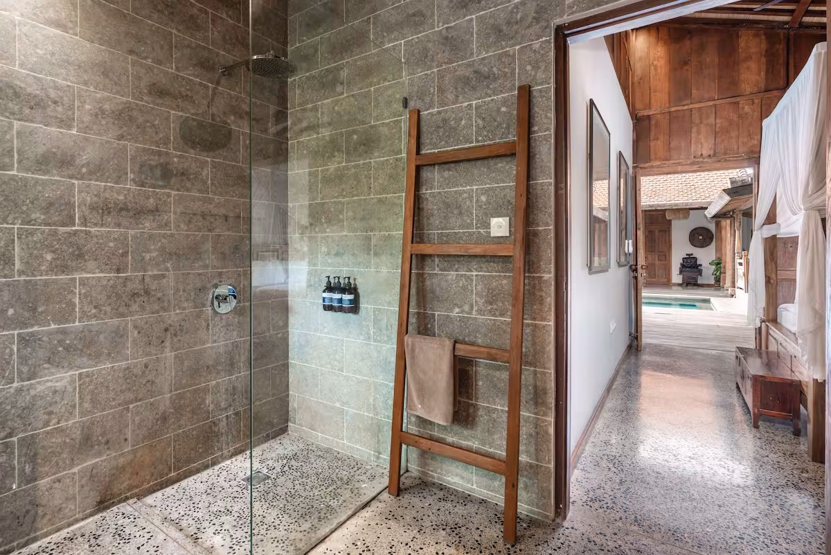 3+1-Bedroom Villa in Padang Padang, Bali, photo 18