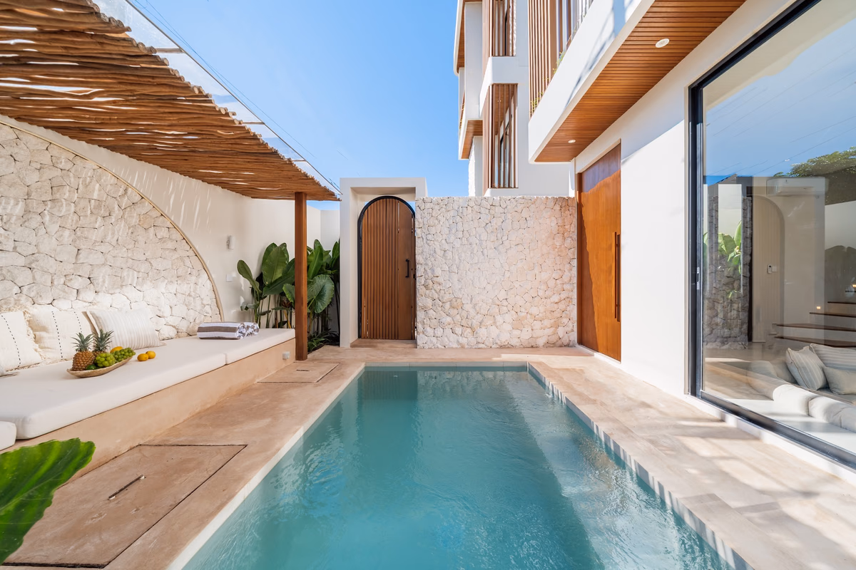 3-Bedroom Villa with Pool Close to the Beach, Balangan, Bali, photo 18