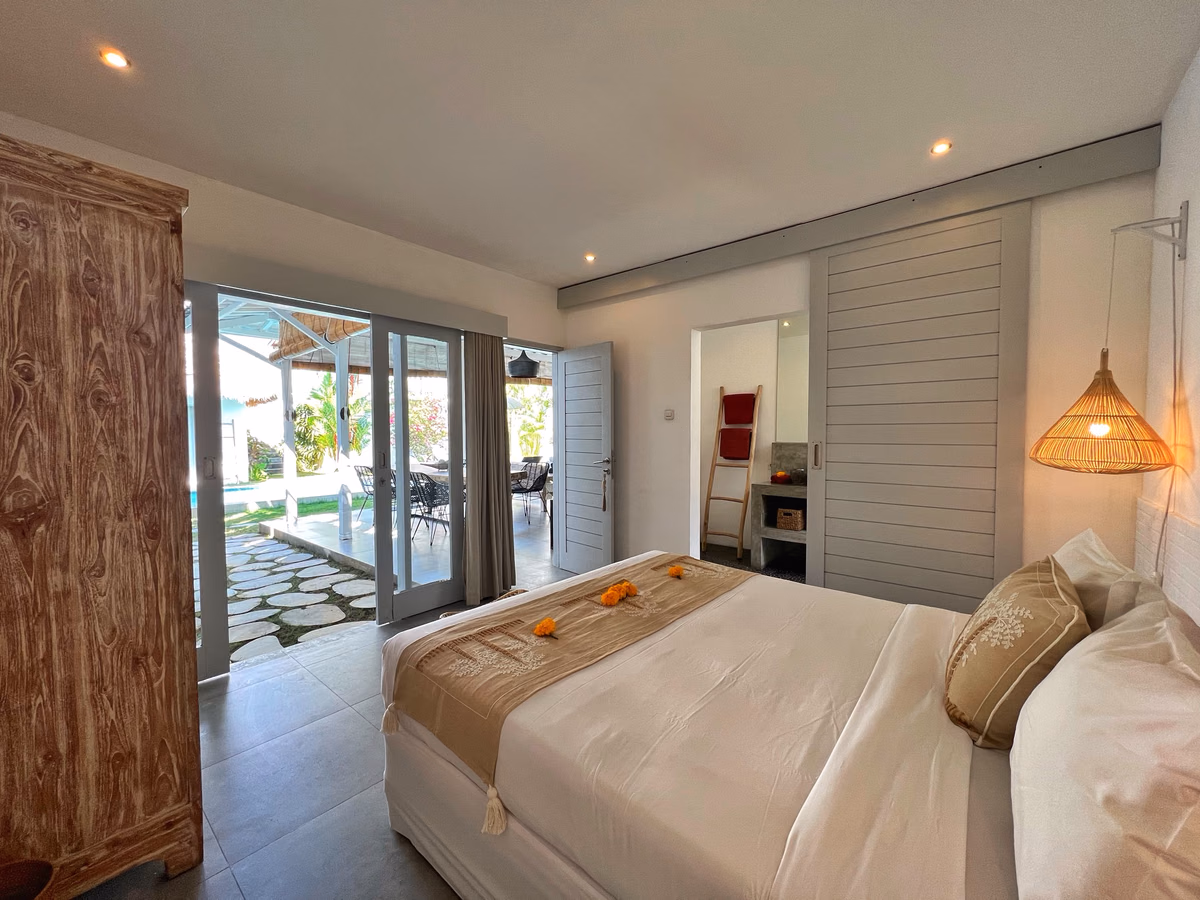 4-Bedroom Villa in Oberoi Seminyak, Bali, photo 7