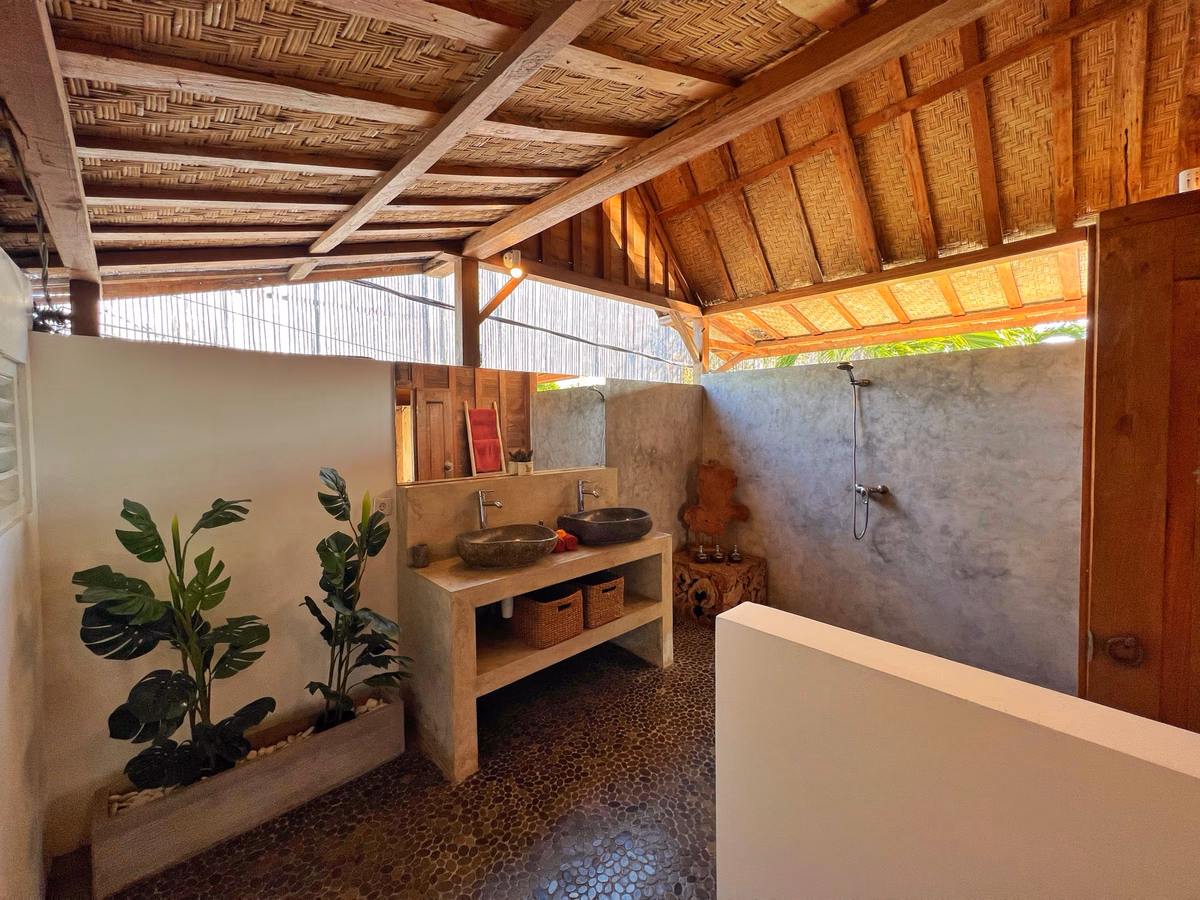 4-Bedroom Villa in Oberoi Seminyak, Bali, photo 12