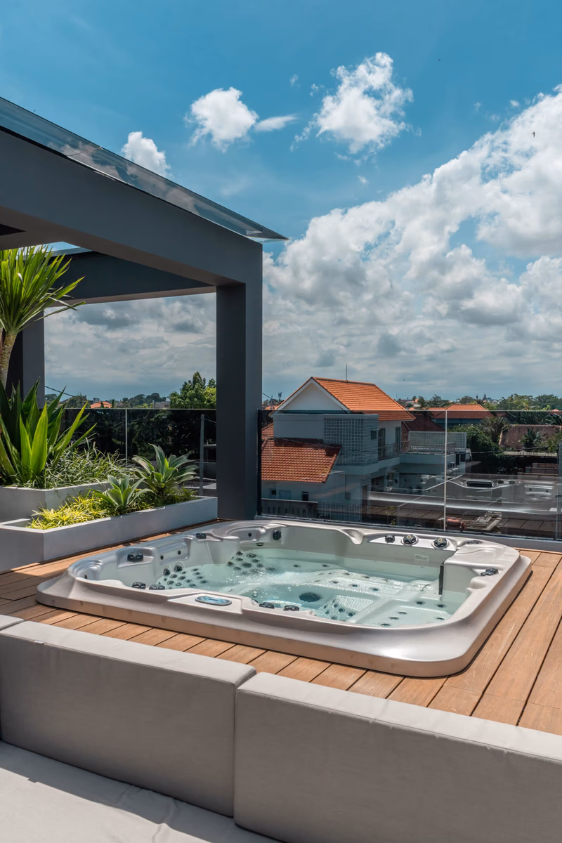 4-Bedroom Villa with Rooftop in Canggu, Bali, photo 4