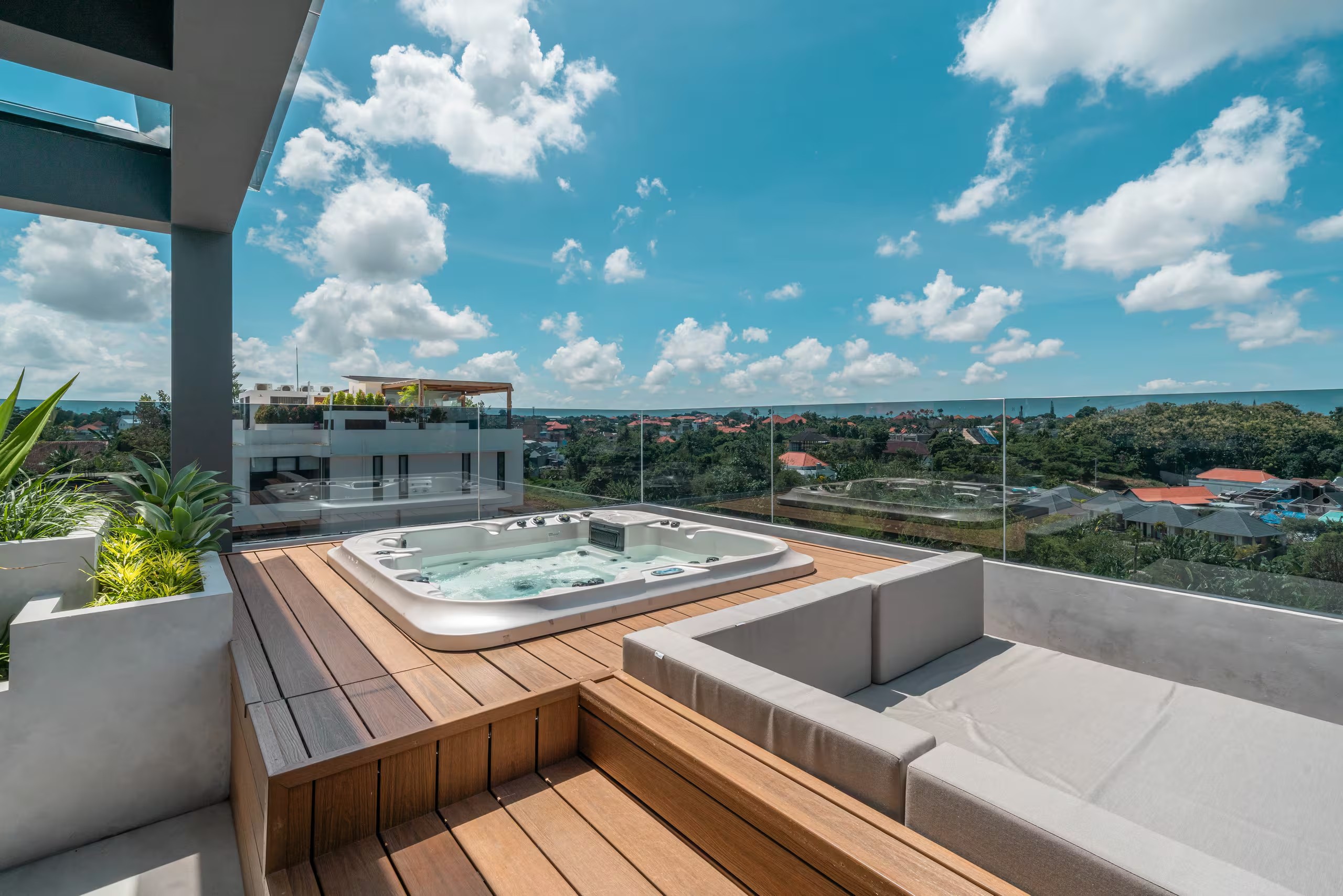 4-Bedroom Villa with Rooftop in Canggu