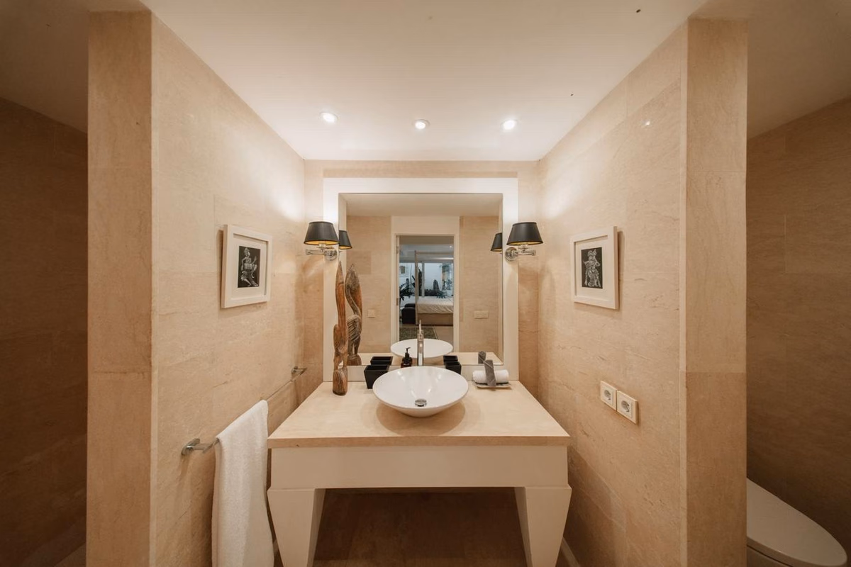 5+1-Bedroom Villa in Pererenan, Bali, photo 13