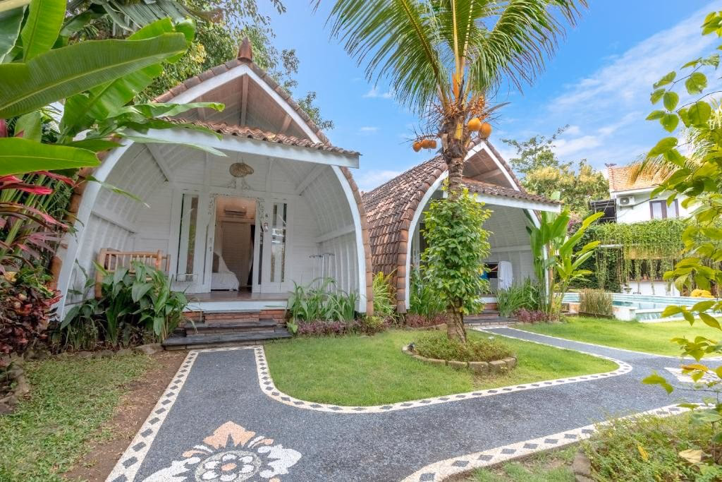 7-Room Boutique Hotel Walking Distance to Bingin Beach, Bali, photo 3