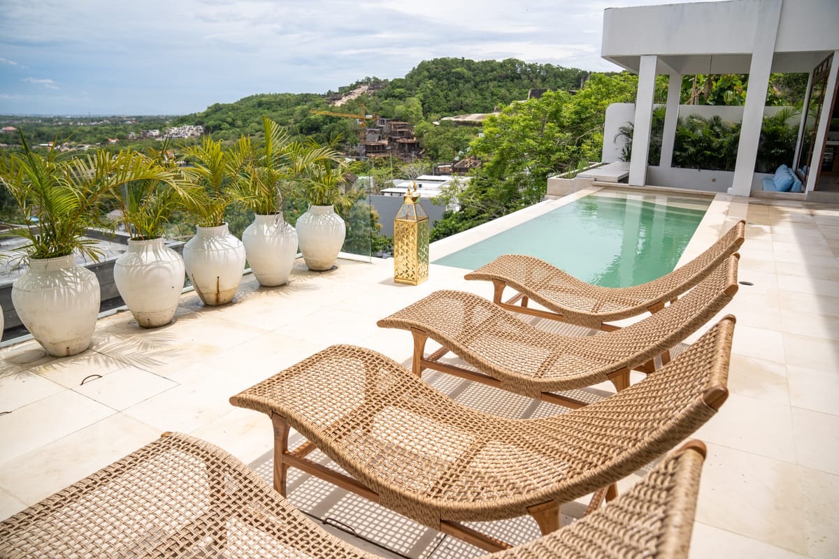 Luxury Moroccan-Inspired 2-Bedroom Villa, Panoramic Ocean Views + 1 Independent Large Studio