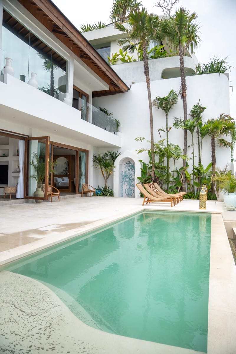 Luxury Moroccan-Inspired 2-Bedroom Villa, Panoramic Ocean Views + 1 Independent Large Studio, Bingin, Bali, photo 1