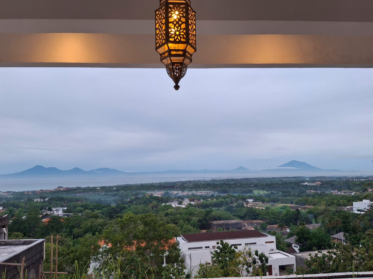 Luxury Moroccan-Inspired 2-Bedroom Villa, Panoramic Ocean Views + 1 Independent Large Studio, Bingin, Bali, photo 11