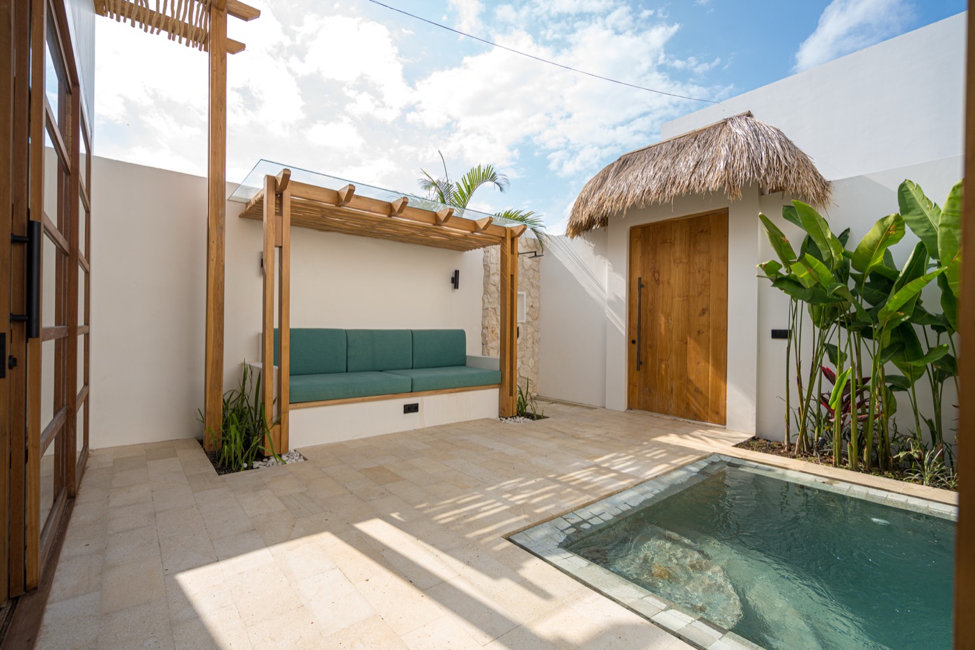 (3003) Yolla Nyang 10 - Blue Peach Villa, Bali, photo 1